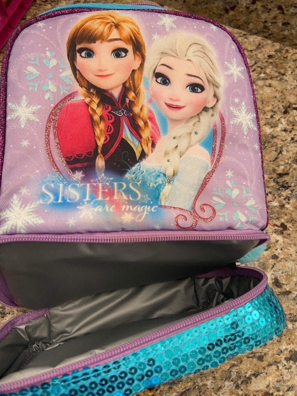 Like new! Disney Frozen  Elsa Anna Insulated Lunch Tote